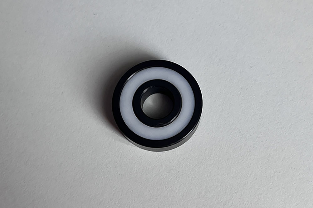 What is 6005-2rs ceramic bearing?
